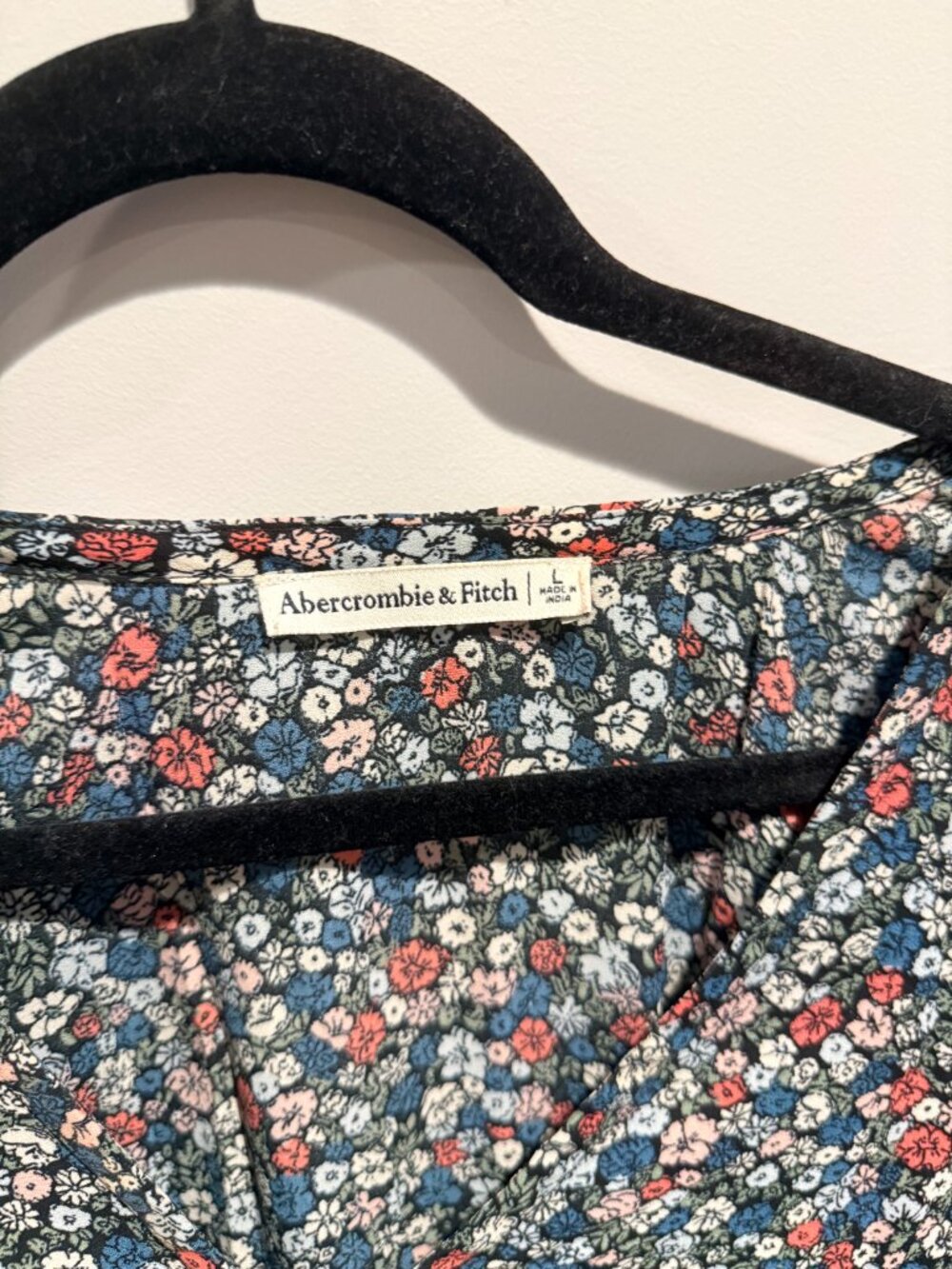 Multi Color Floral Blouse - Picture 2 of 2